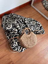 Cargar imagen en el visor de la galería, Mandalas / Pareos