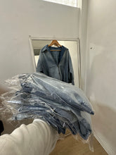 Cargar imagen en el visor de la galería, Bomber Jacket Denim
