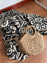 Cargar imagen en el visor de la galería, Mandalas / Pareos
