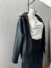Cargar imagen en el visor de la galería, Bomber Jacket cuerina
