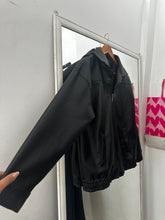 Cargar imagen en el visor de la galería, Bomber Jacket cuerina
