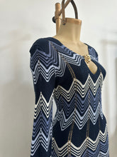 Cargar imagen en el visor de la galería, Vestido Zig Zag
