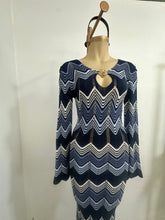 Cargar imagen en el visor de la galería, Vestido Zig Zag
