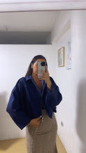 Cargar imagen en el visor de la galería, Casaca Suede
