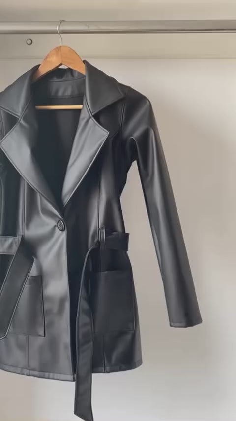 Abrigo cuerina